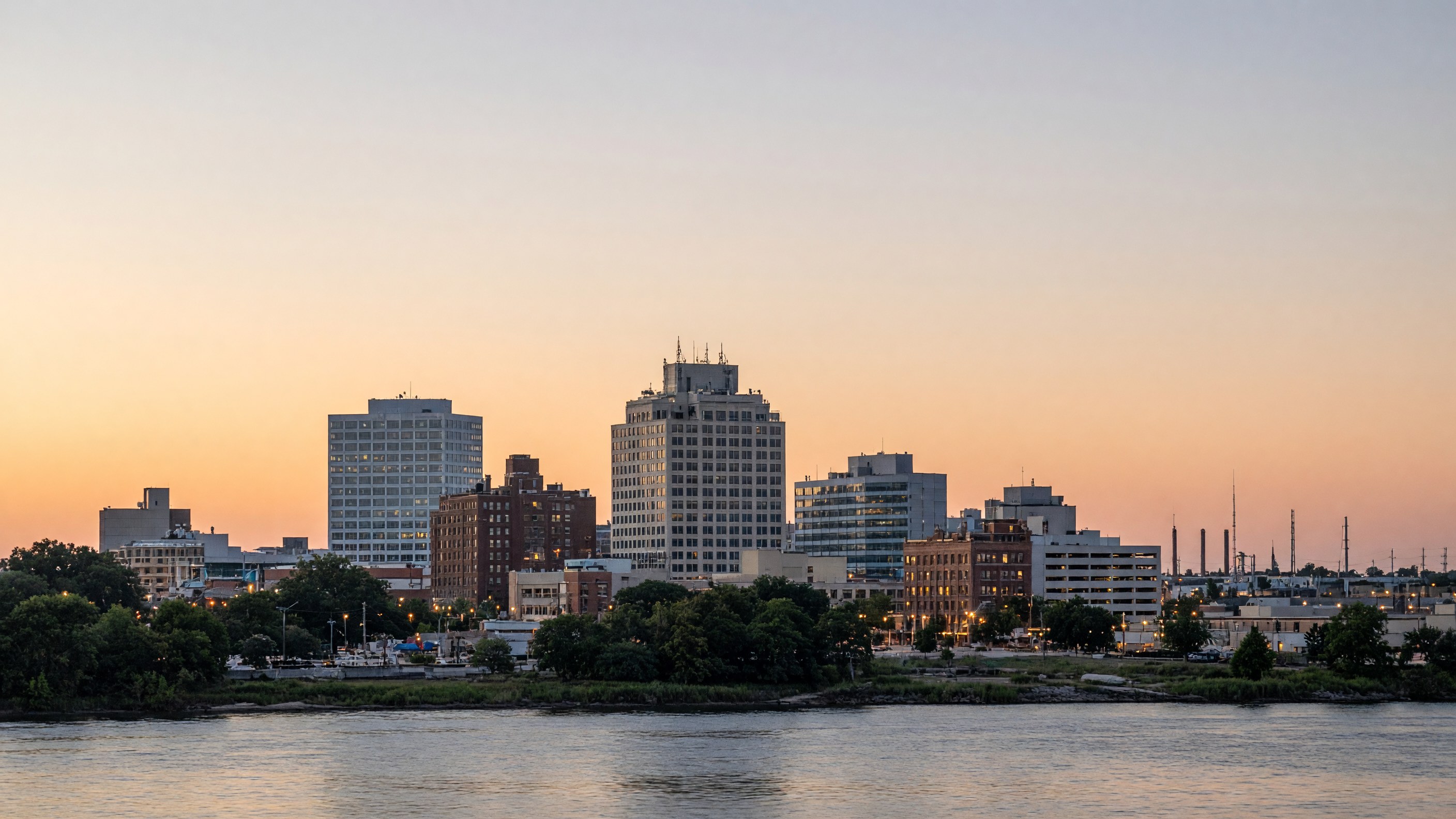Beaumont skyline at dusk