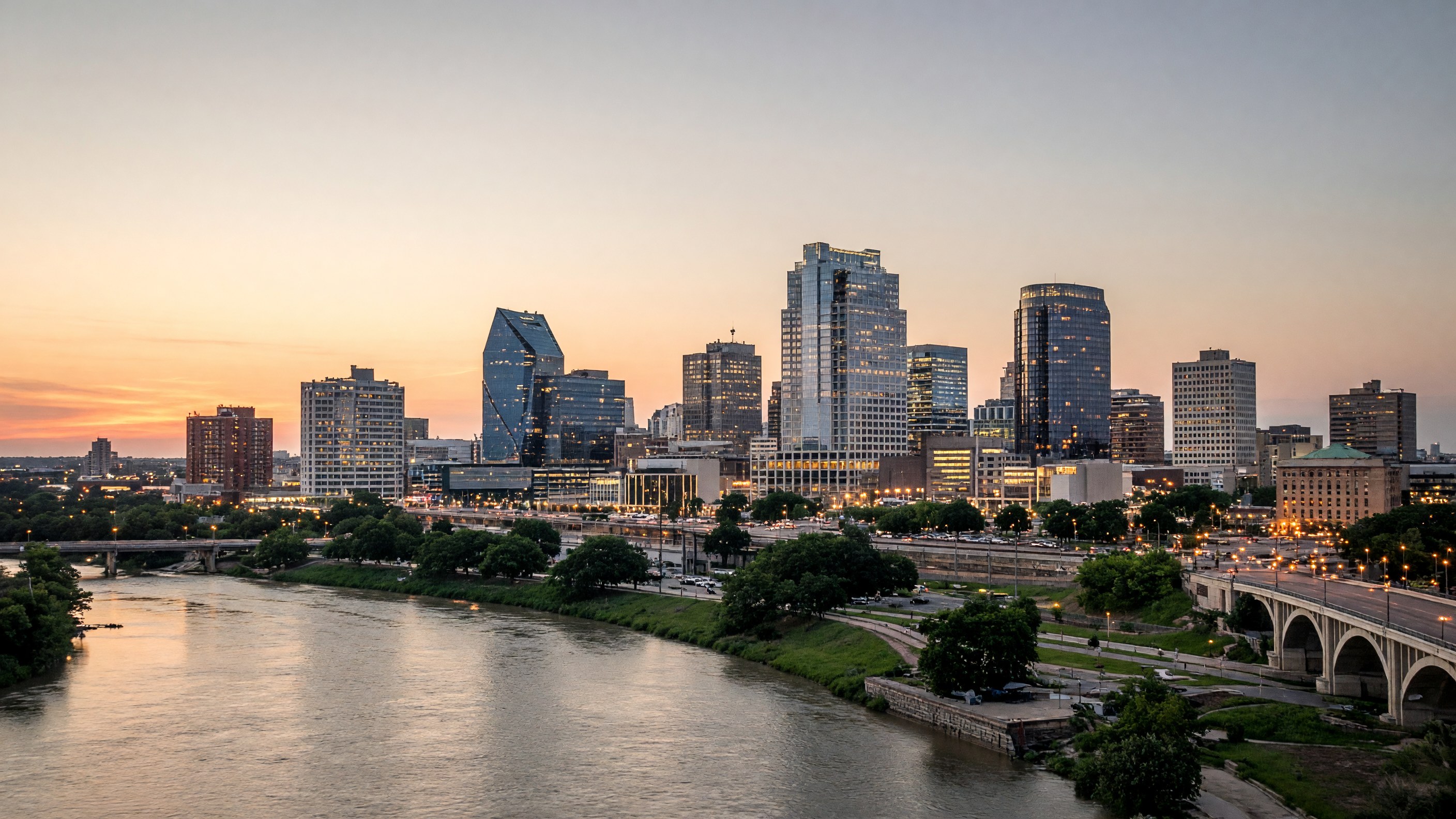 Fort Worth skyline at dusk, with downtown Fort Worth, Trinity River