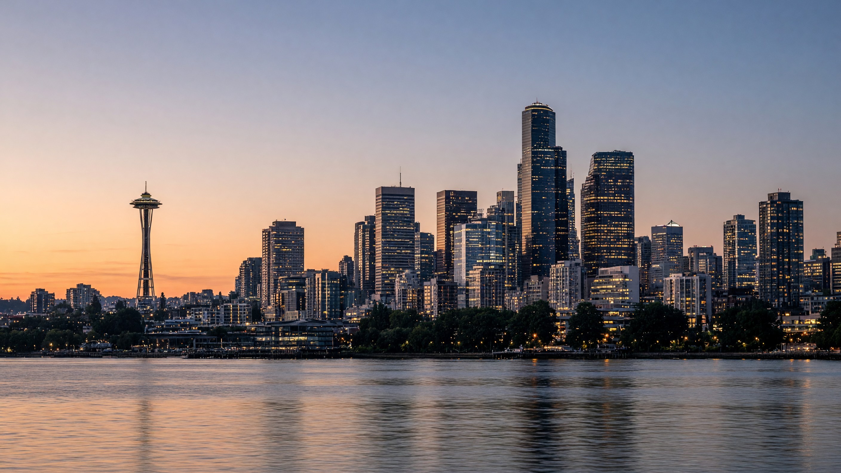 Seattle skyline at dusk
